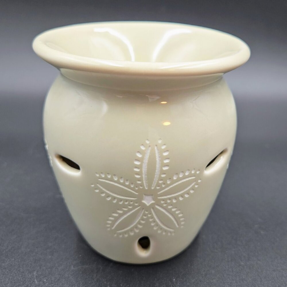 Scentsy Sand Dollar Wall Plug In Wax Warmer Beach Ocean Warmer Only Read